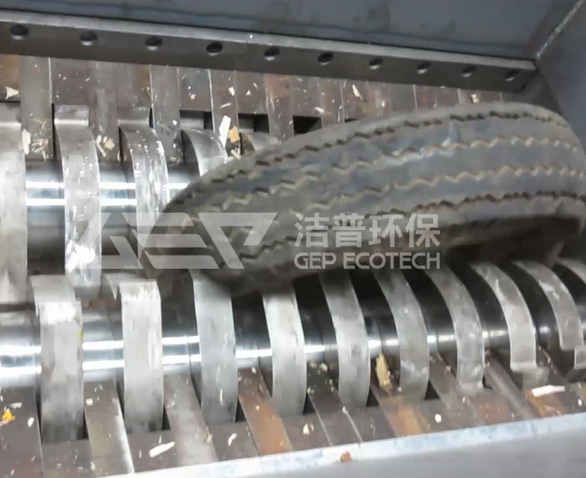 廢舊輪胎破碎機