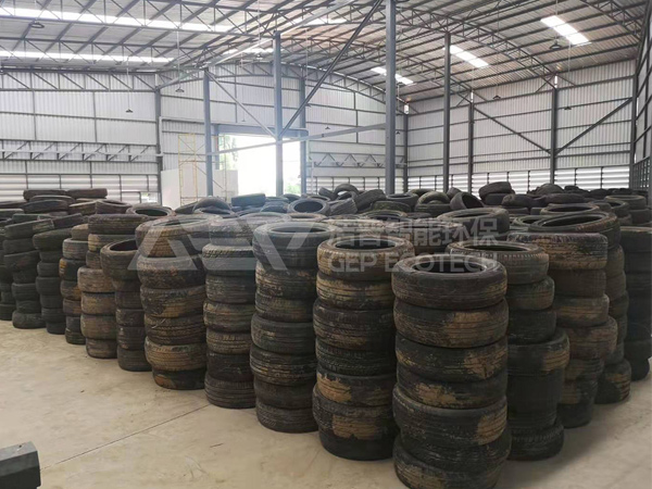廢舊輪胎粉碎機(jī)多少錢一臺(tái)？
