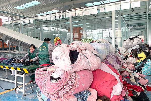 廢舊衣服如何有效減容破碎處理？